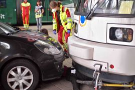 Schwerer Unfall Rettungskraefte Uebten In Jena Den Ernstfall 07